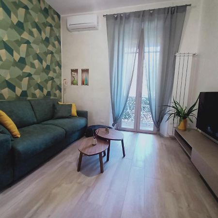 Come A Casa Pretty Apartment ลิโด ดิ ออสเตีย ภายนอก รูปภาพ