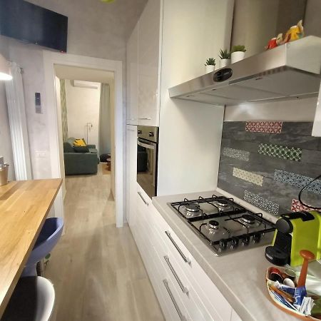 Come A Casa Pretty Apartment ลิโด ดิ ออสเตีย ภายนอก รูปภาพ