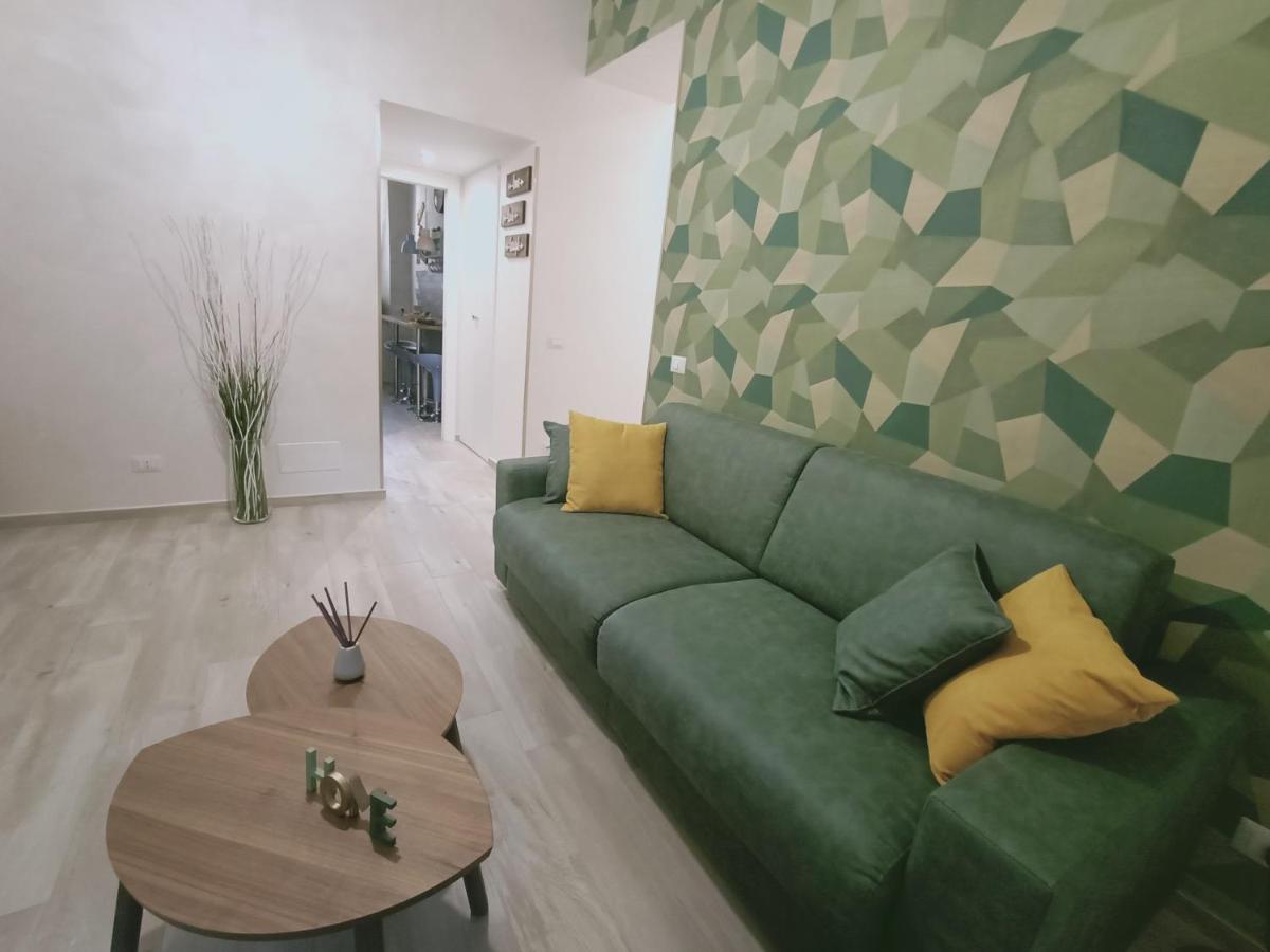 Come A Casa Pretty Apartment ลิโด ดิ ออสเตีย ภายนอก รูปภาพ